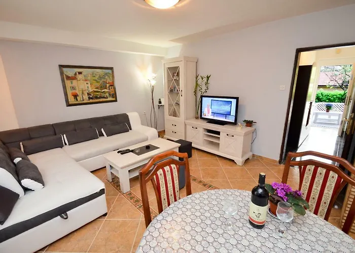 Apartment Buki