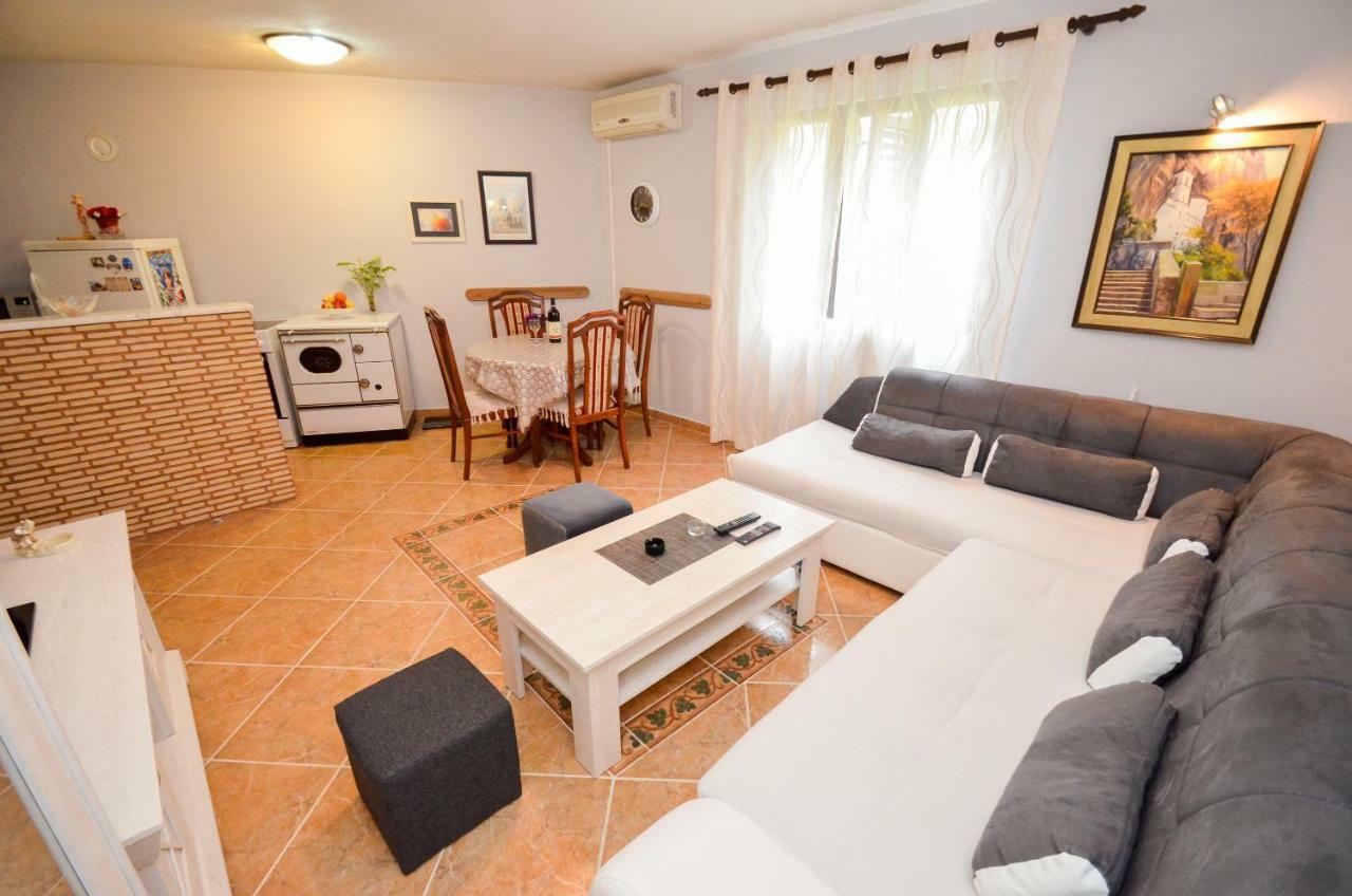 Buki Apartment